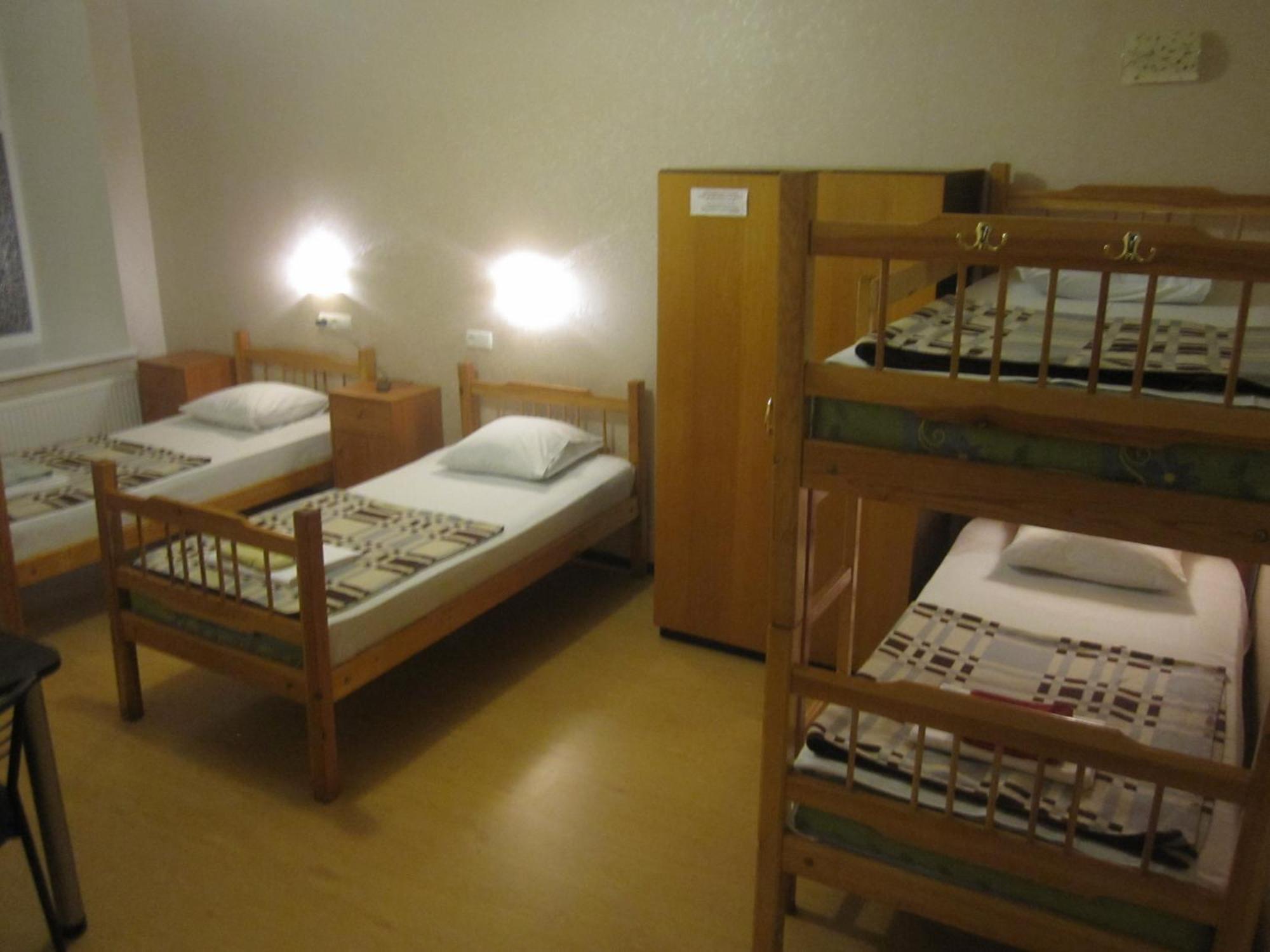 Yaroslav Hostel Kiev Extérieur photo